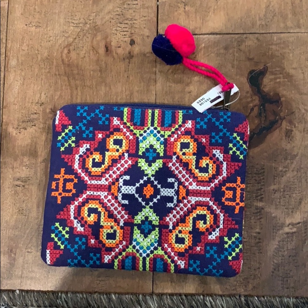 Brand new small zipper-up wallet/change purse!